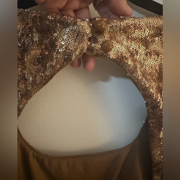 NWT Vintage Gold Sequin Animal Print Cheetah Caché Minidress Open Back - Picture 6 of 10